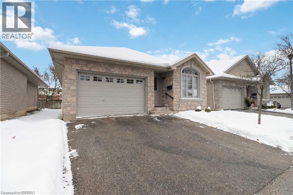 54 GLENWOOD Drive Unit# 15