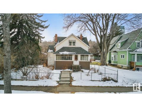 10184 90 ST NW NW Edmonton AB T5H1R7
