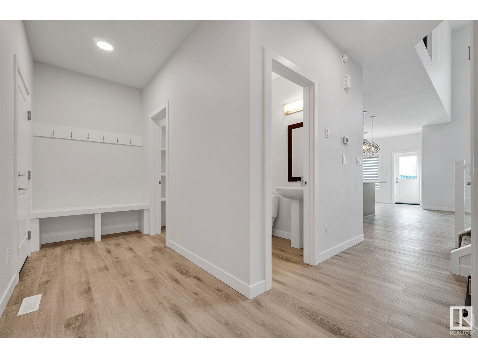 107 EDGEFIELD WY