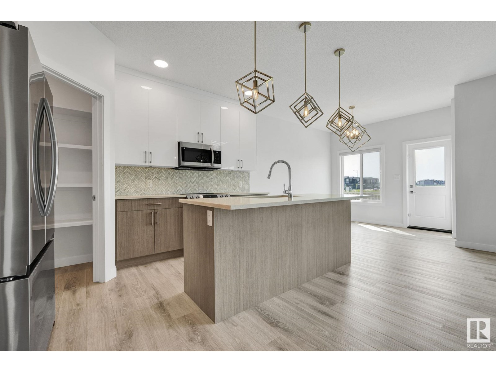 107 EDGEFIELD WY
