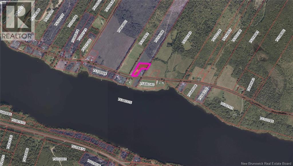 Lot Route 105