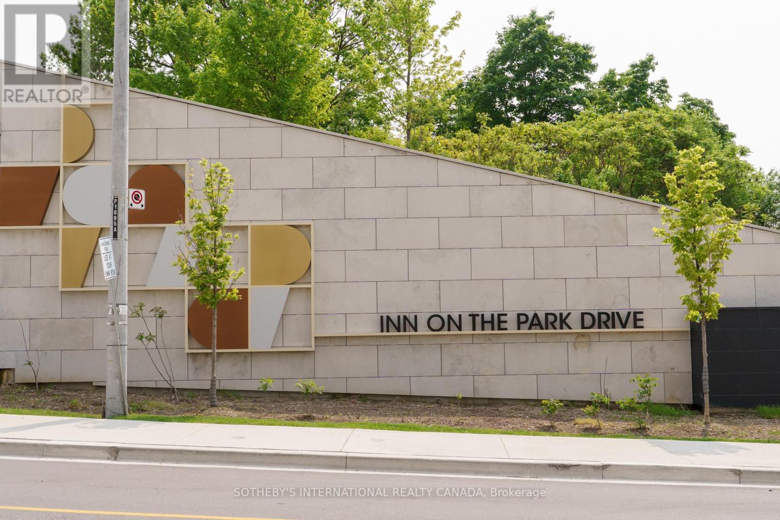 1101 - 10 INN ON THE PARK W