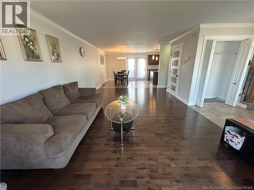 91 Holland Drive