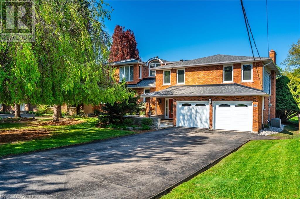 887 MONTGOMERY Drive