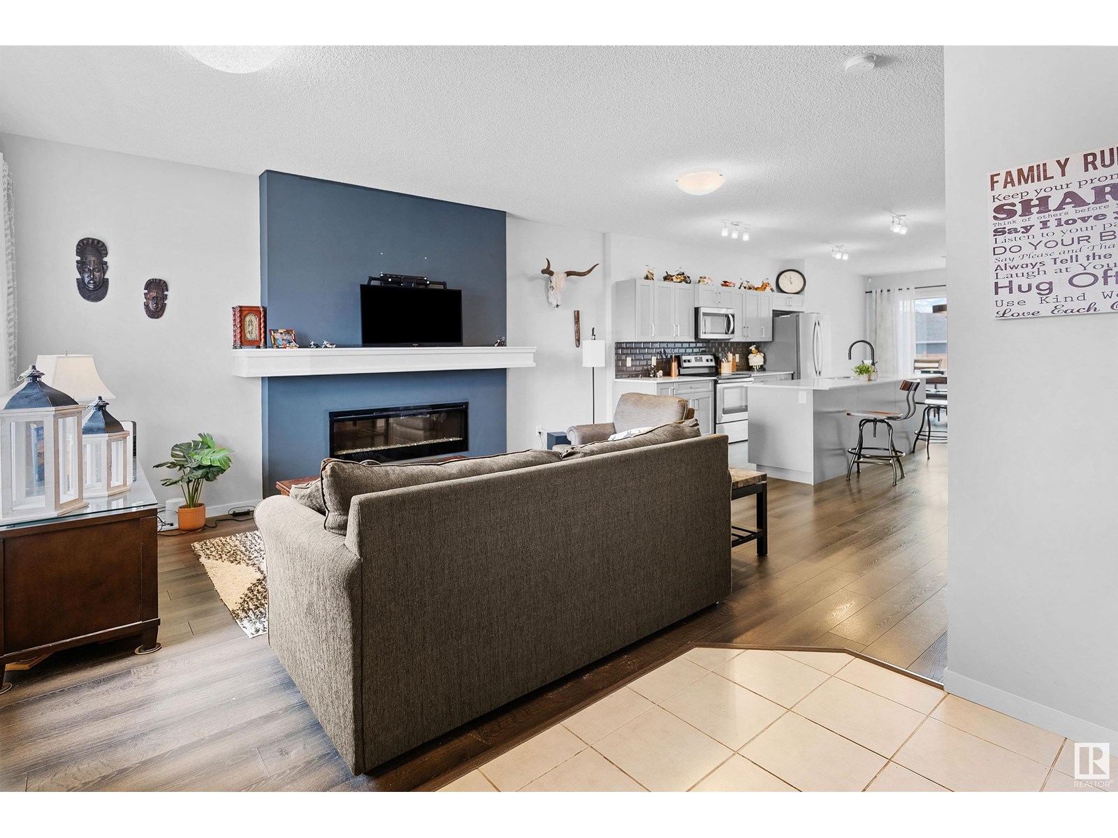 43 CALISTA WY