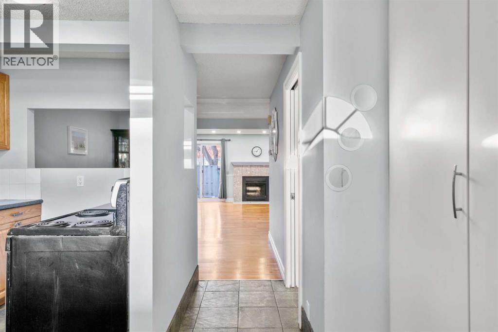 15, 200 Shawnessy Drive SW