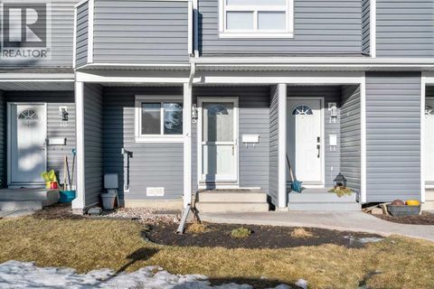 15, 200 Shawnessy Drive SW Calgary AB T2Y1G8