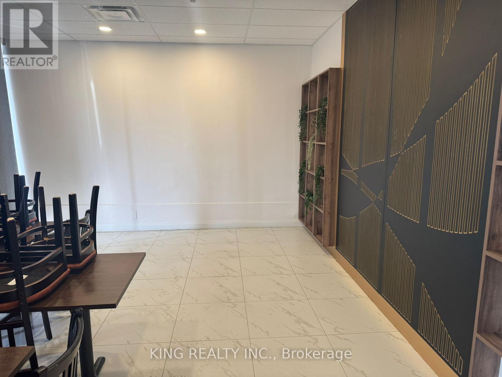 36 AVONDALE BOULEVARD