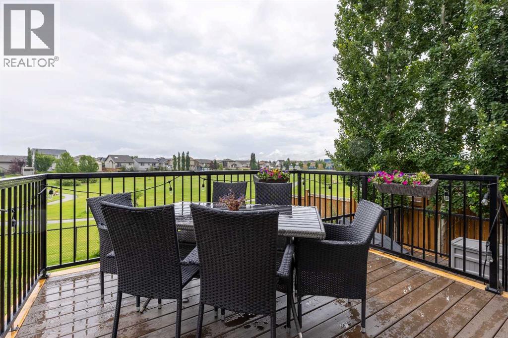 1047 Keystone Grove W