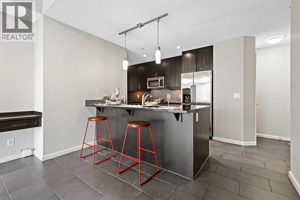 2008, 211 13 Avenue SE