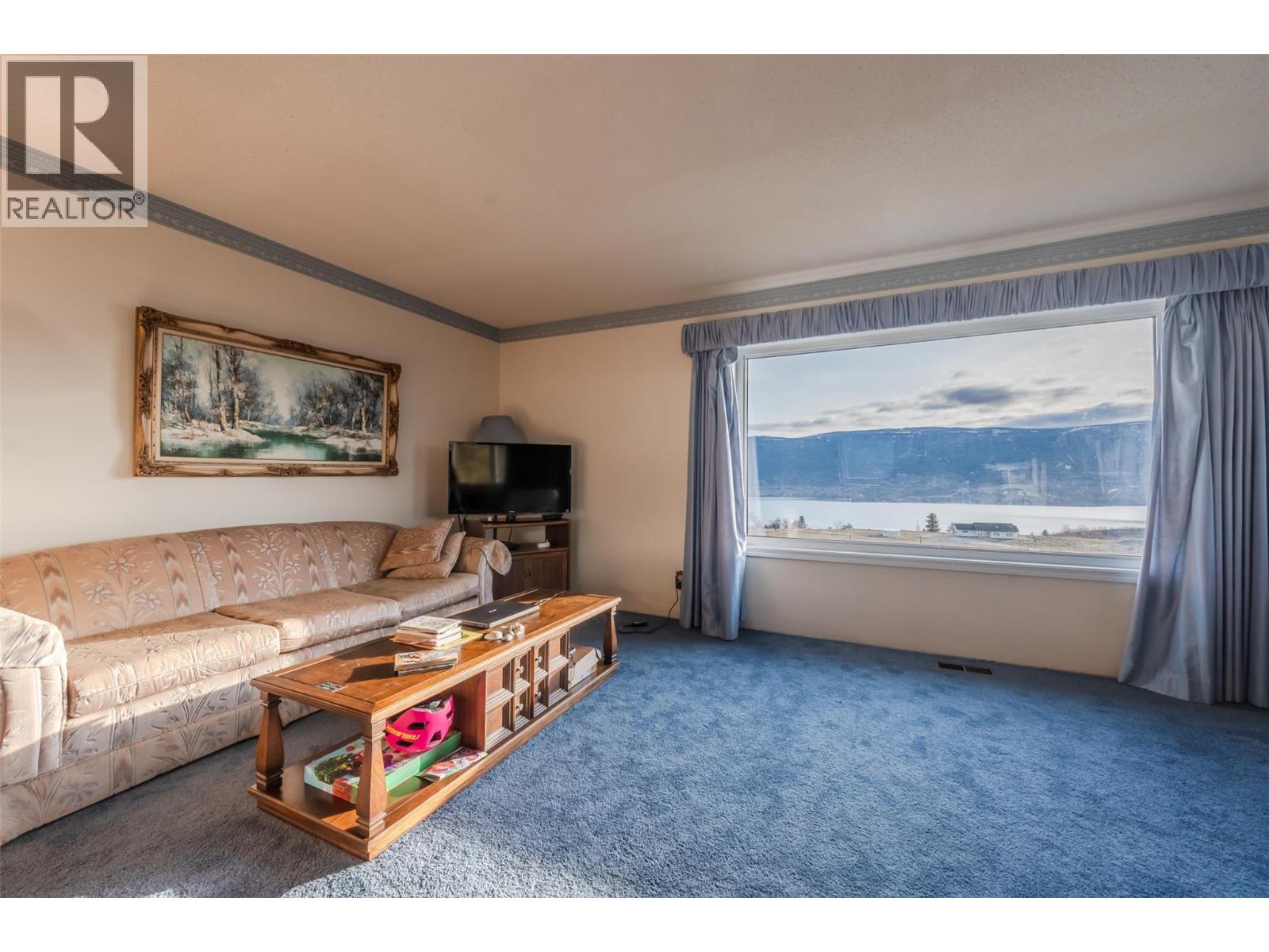 9800 Giants Head Road