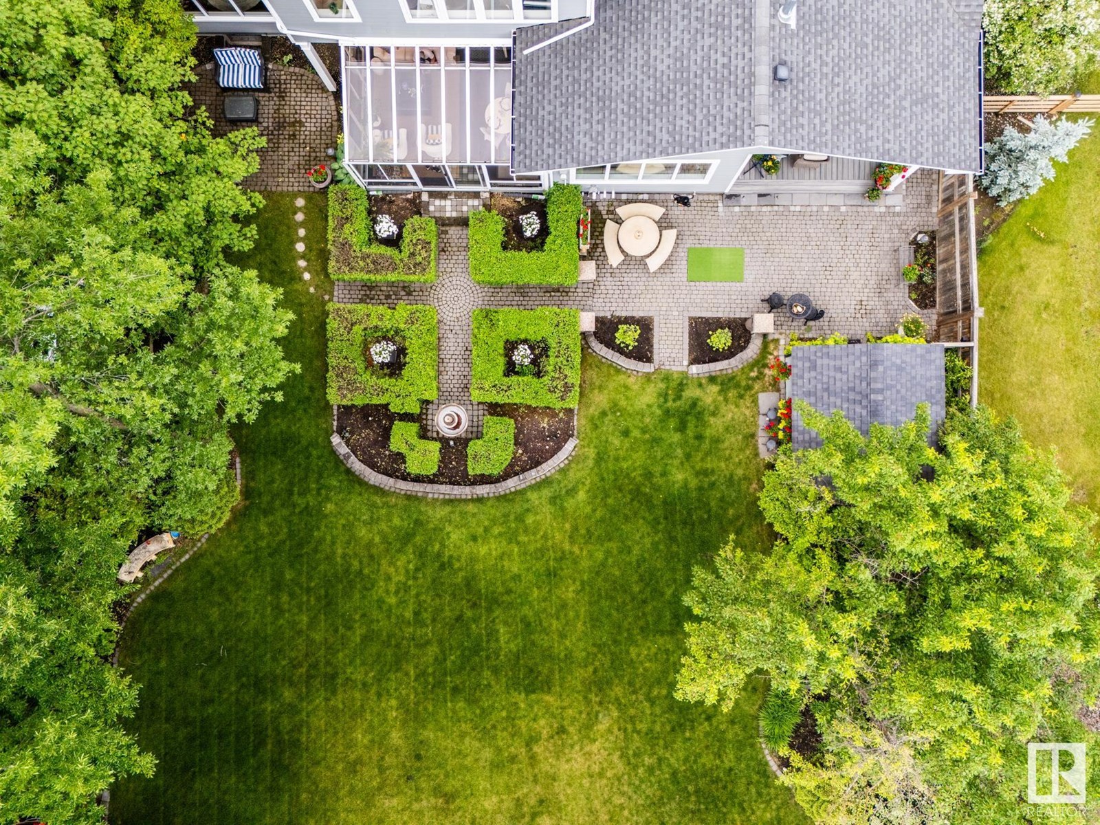 95 FAIRWAY DR NW