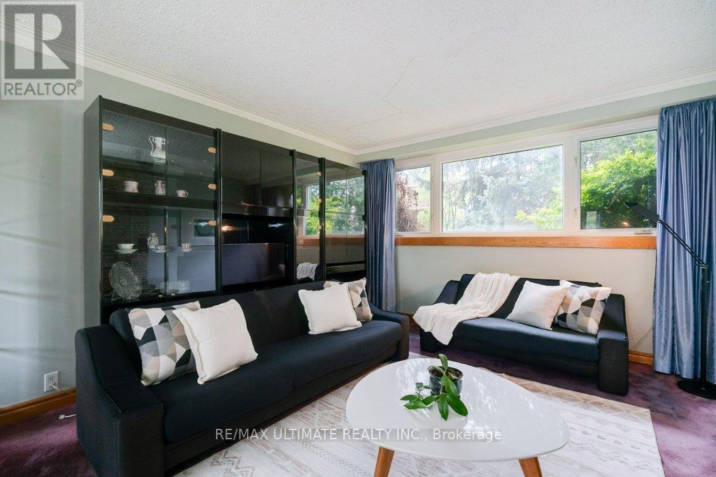 26 GRACEFIELD AVENUE