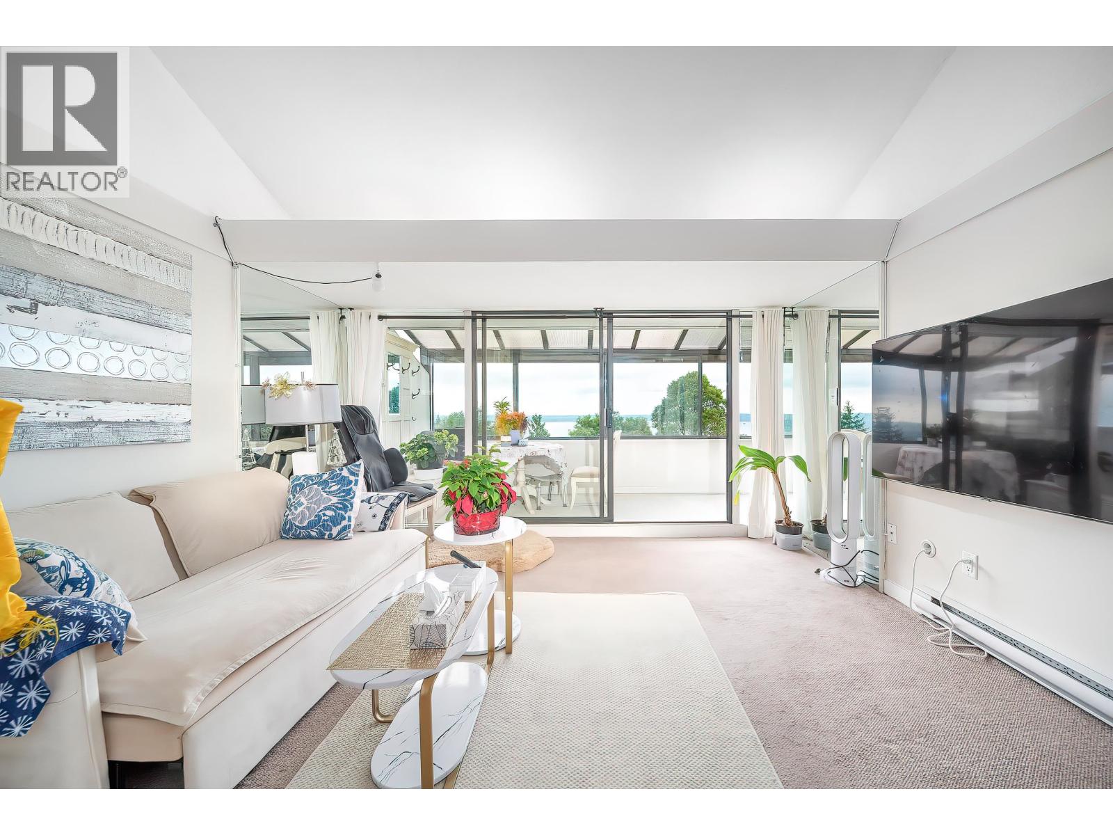 49 2202 FOLKESTONE WAY