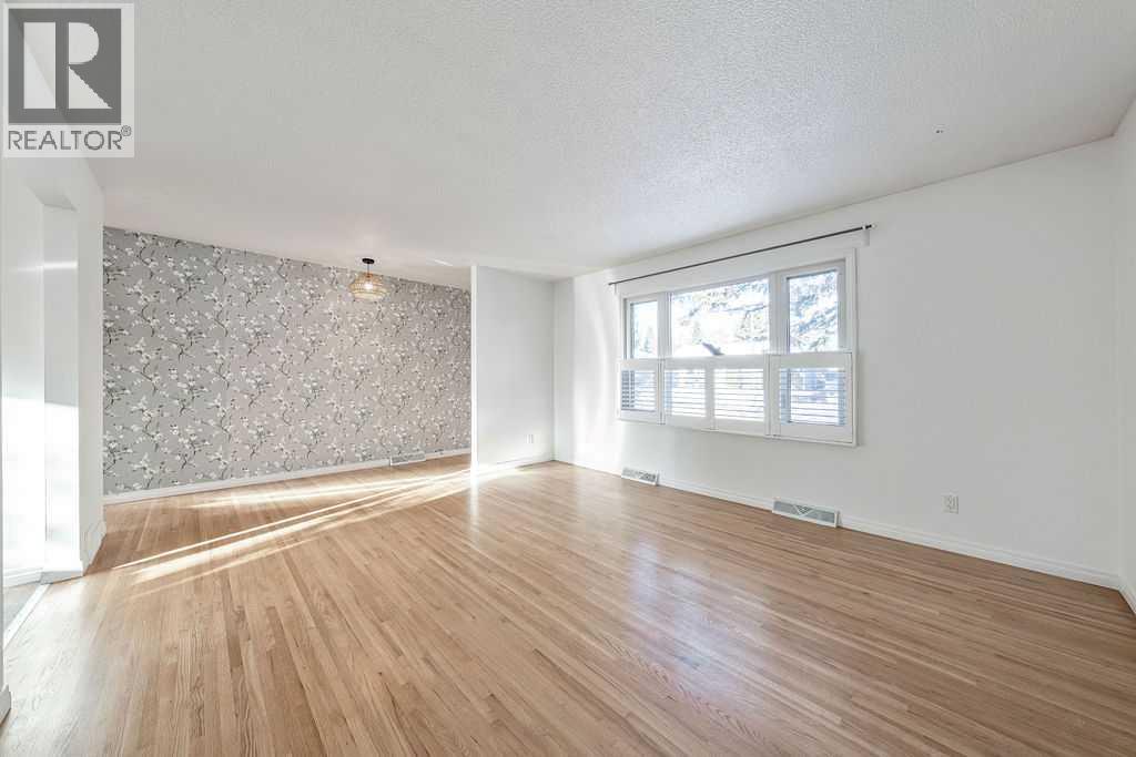 31 Arbour Crescent SE