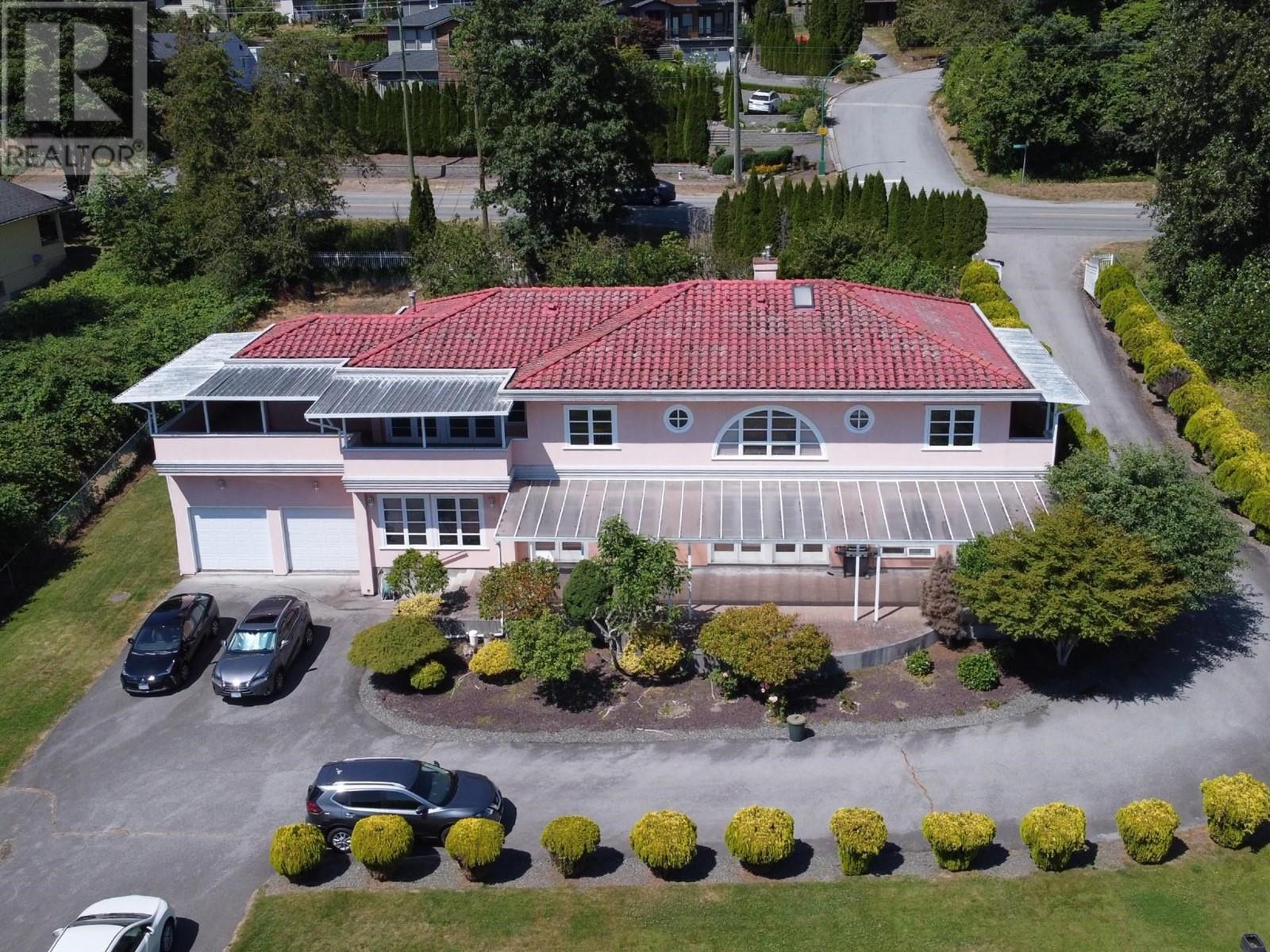 4828 MARINE DRIVE