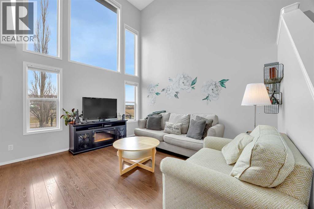 266 Cougarstone Circle SW