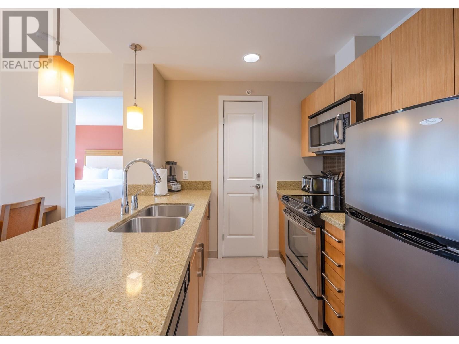 15 Park Place Unit# 437