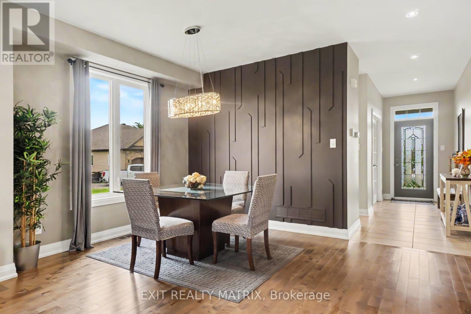 208 NELLIE STREET - Photo 4