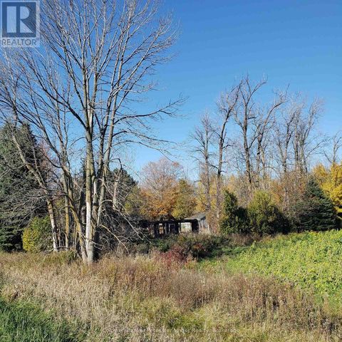 3048 BRUCE RD 86 Huron-Kinloss ON N2Z2X3