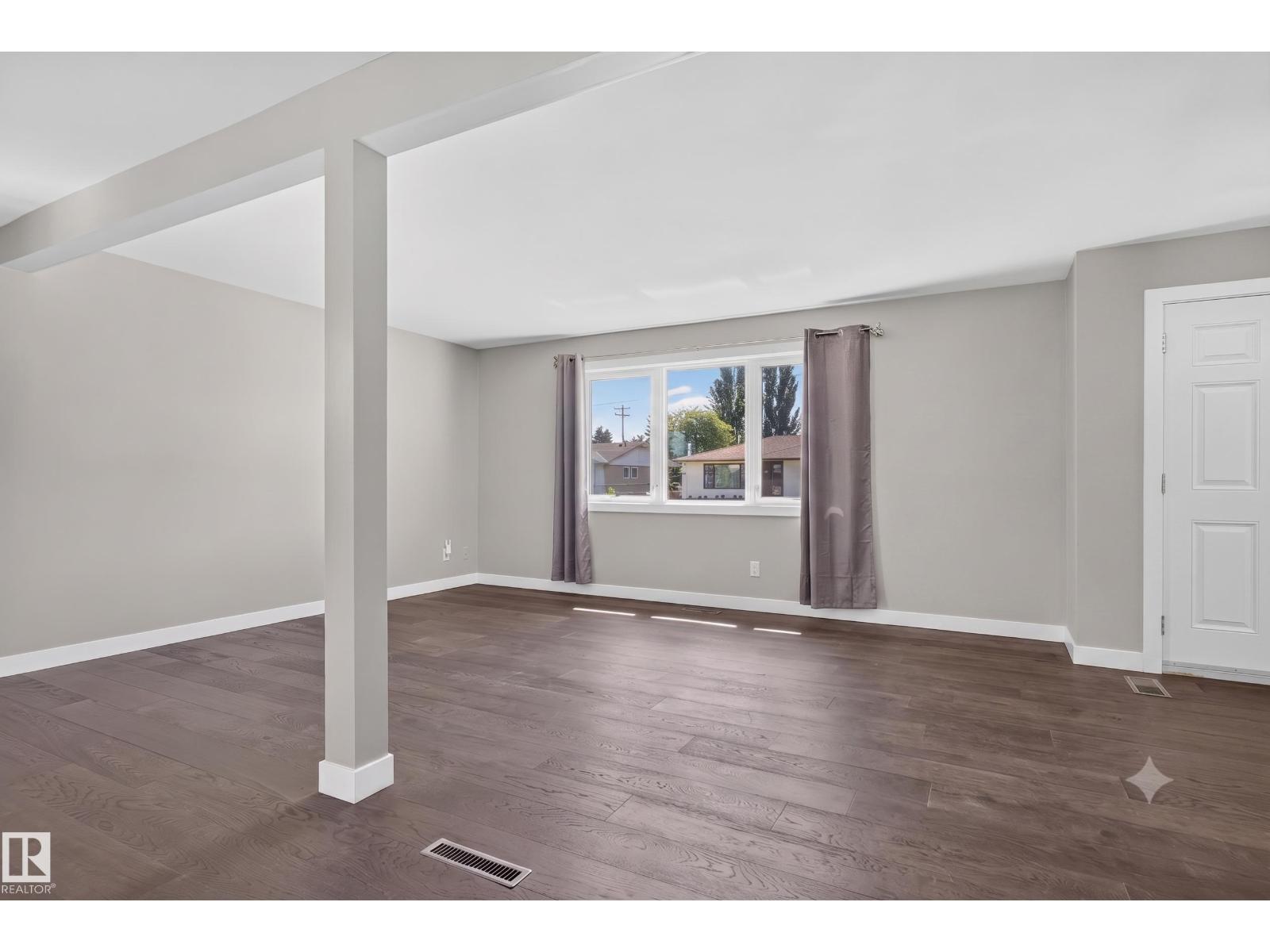 6704 94A AV NW