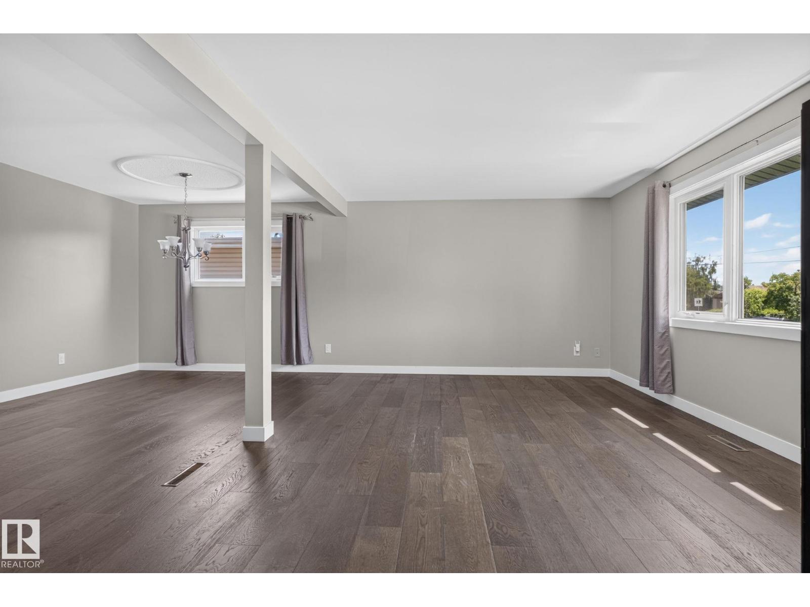 6704 94A AV NW