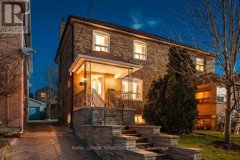 261 BLACKTHORN AVENUE Toronto (Weston-Pellam Park) ON M6N3H7