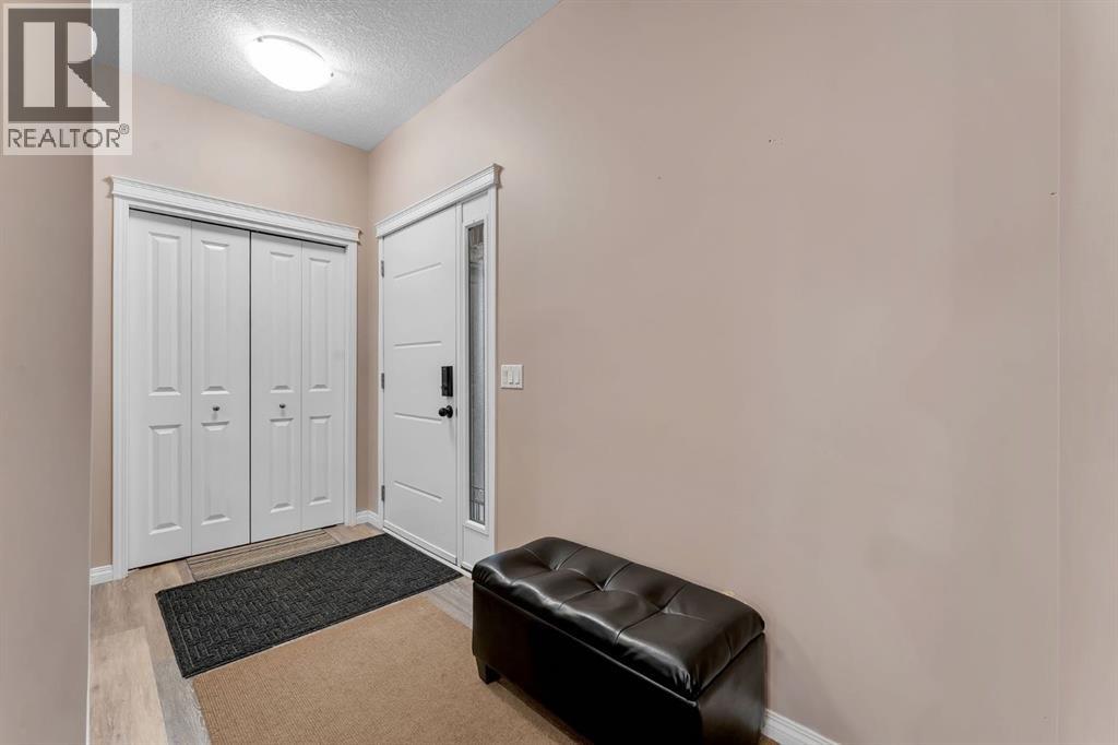 405 Kincora Drive NW