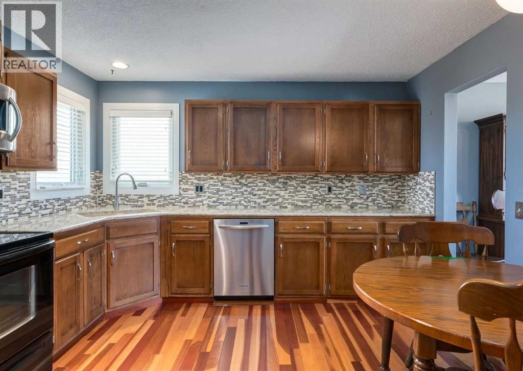 223 Cedarwood Road SW