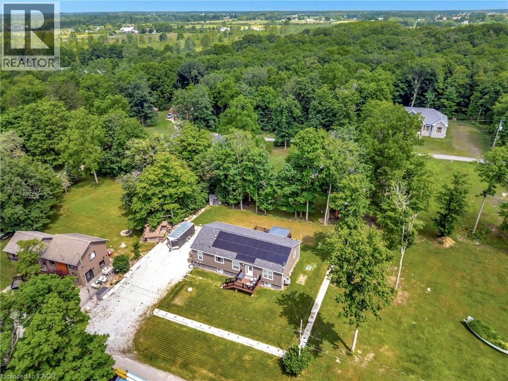 4881 MAPLEVIEW Crescent