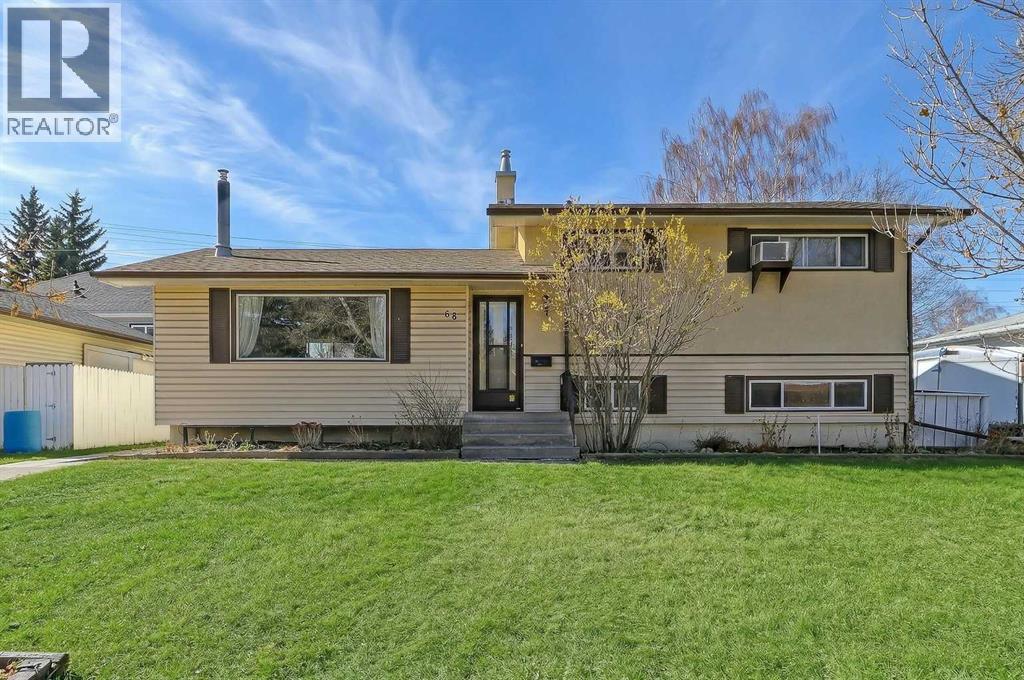 68 West Glen Crescent SW