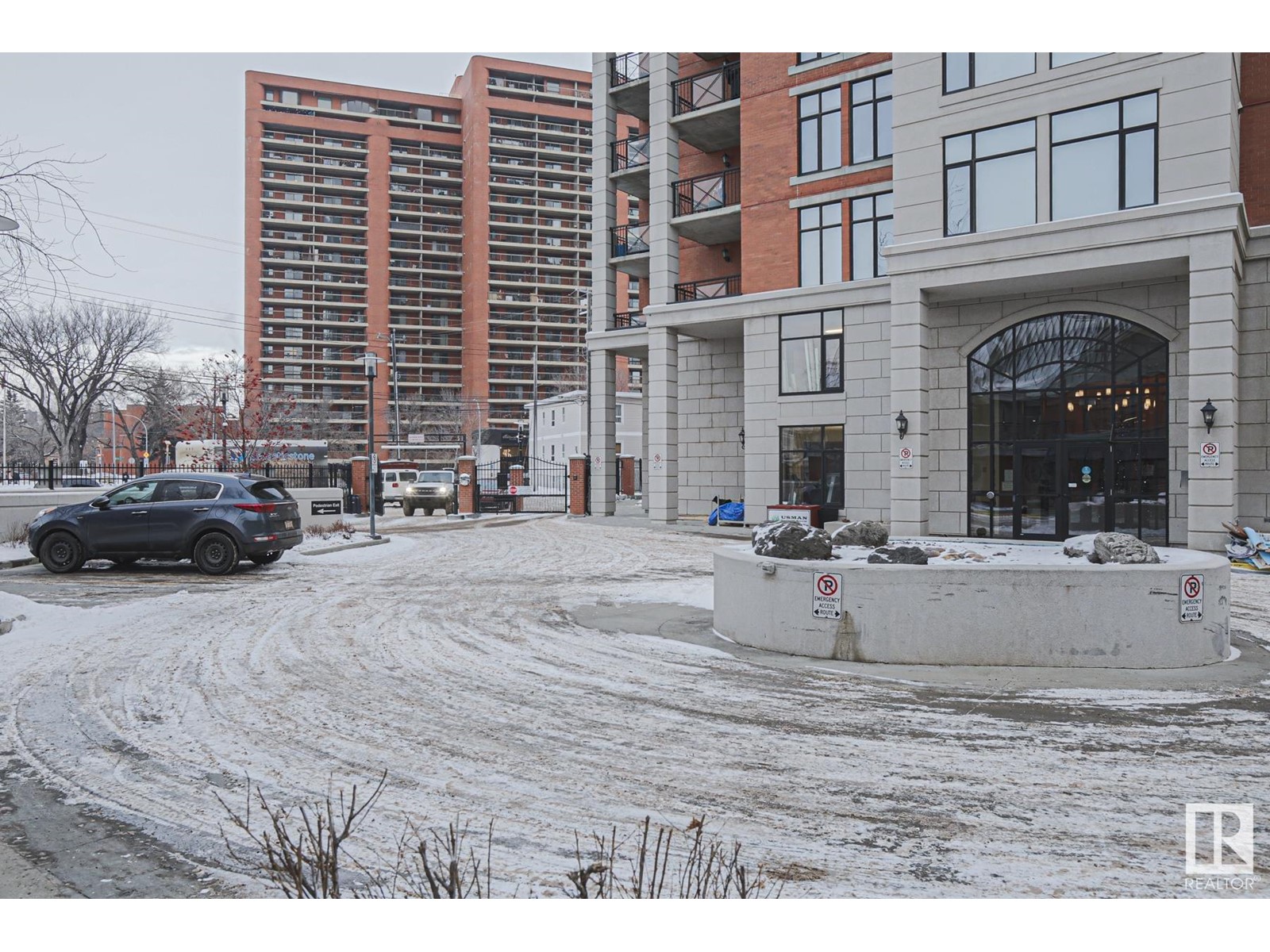 #1201 9020 JASPER AV NW NW
