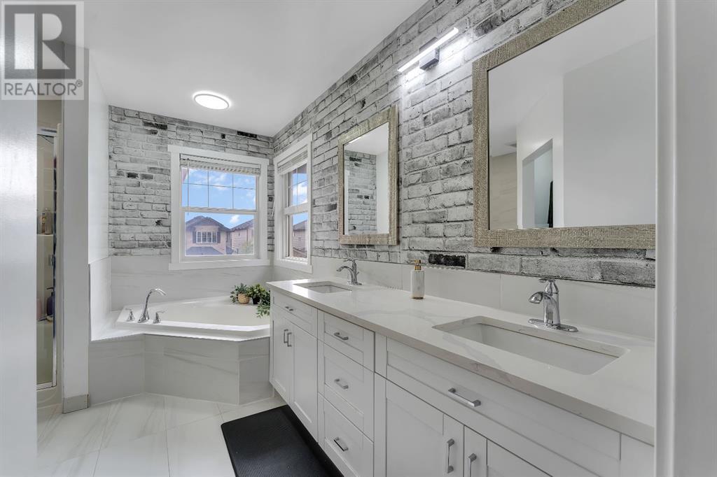 71 Kinlea Link NW