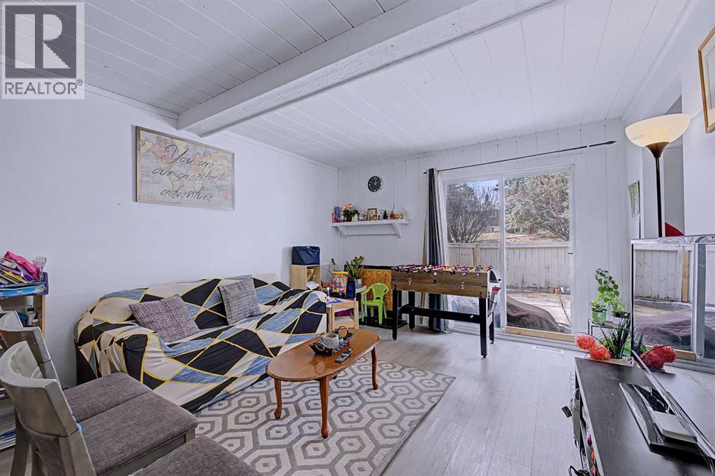 317, 5404 10 Avenue SE