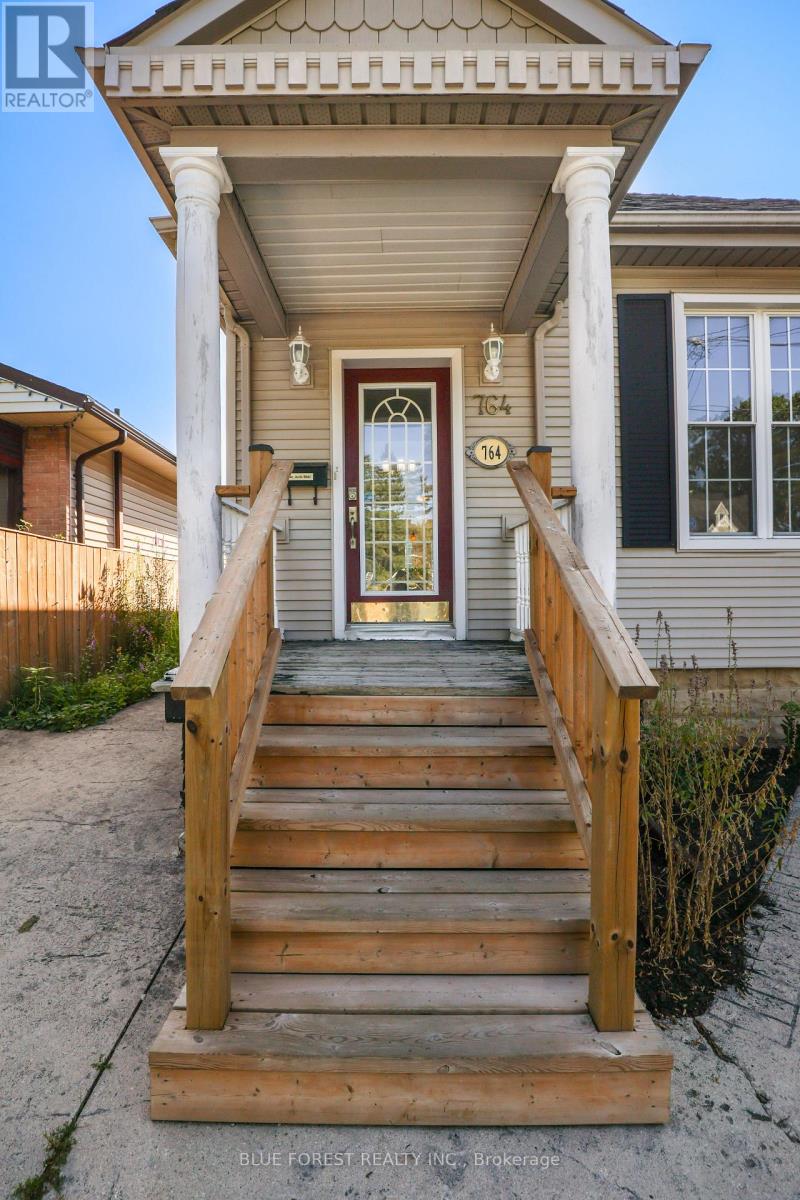 764 CURRY STREET