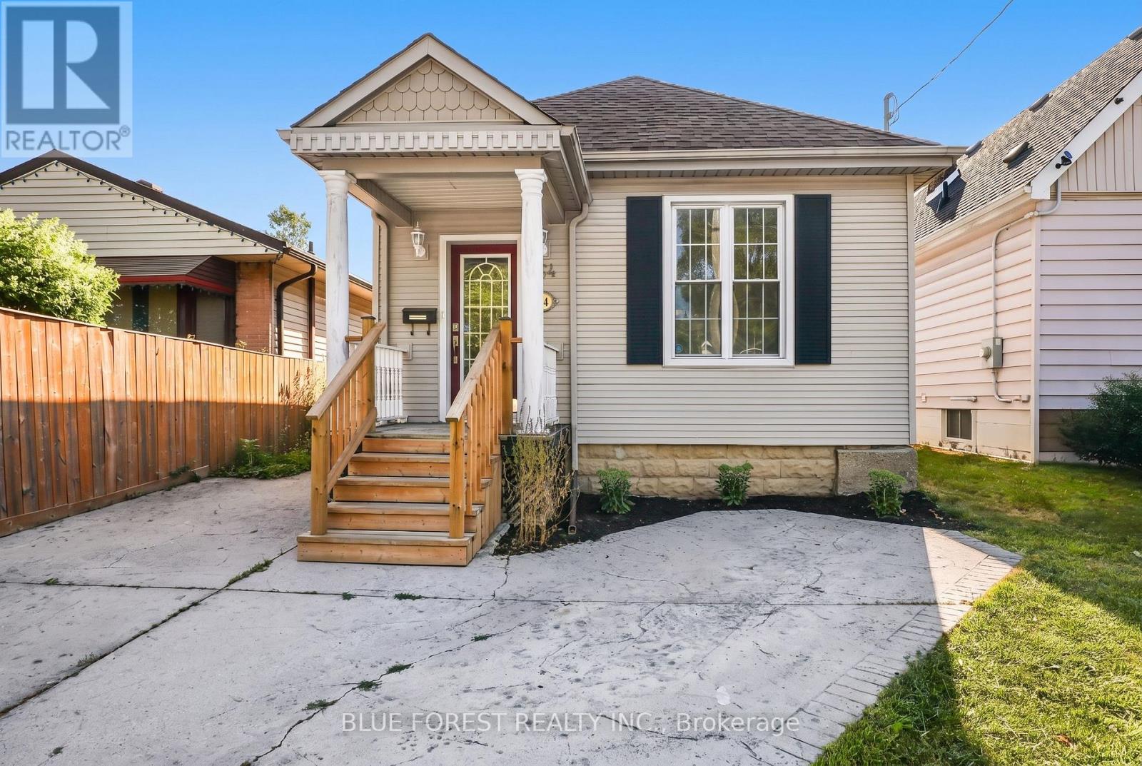764 CURRY STREET