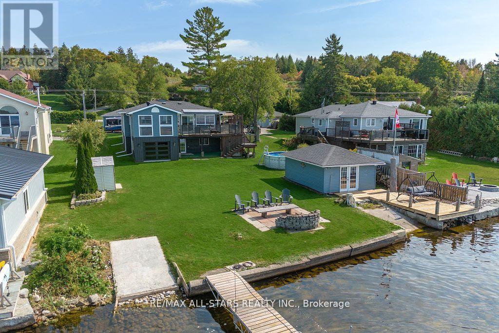 Photo 1 of 40 — 283 SNUG HARBOUR ROAD, Kawartha Lakes (Lindsay), ON K9V4R6