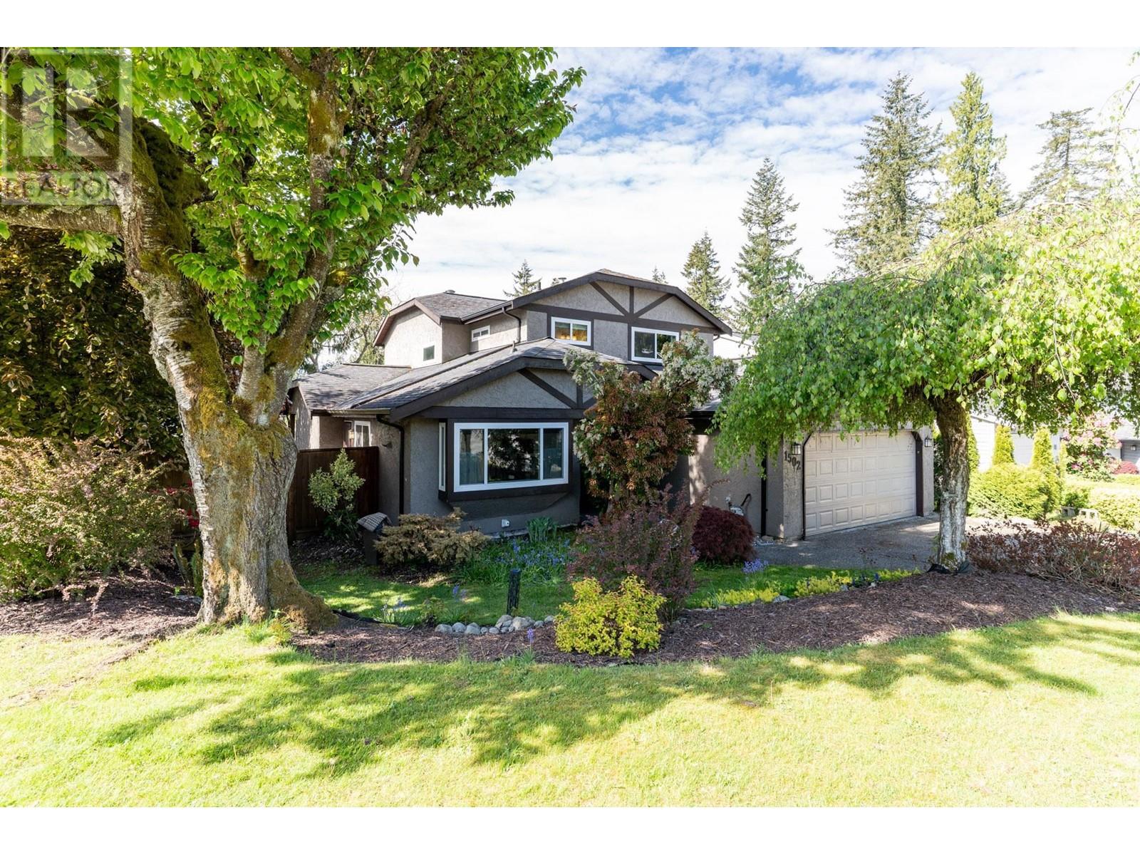 1502 FERNWOOD PLACE