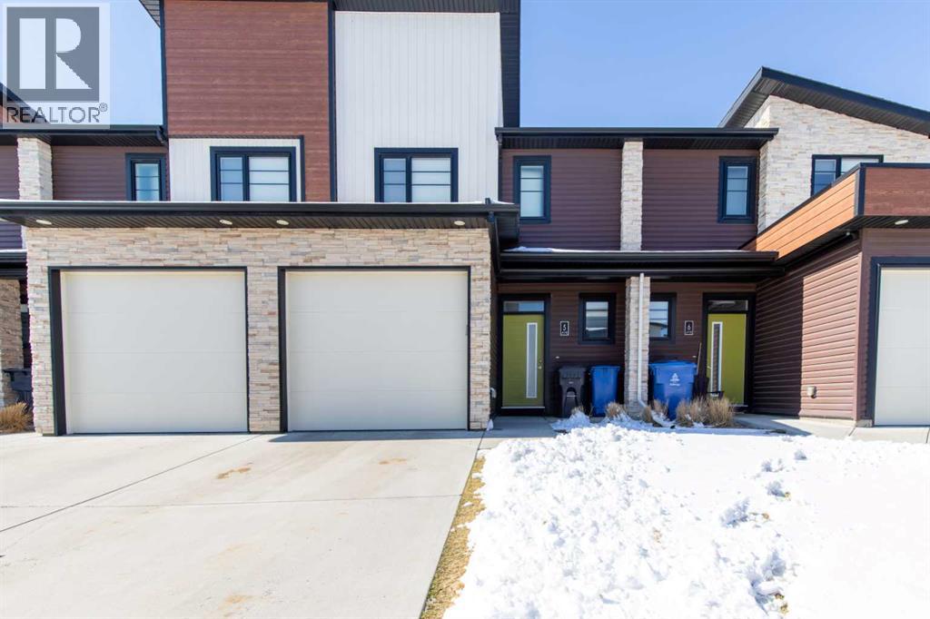 5, 418 Highlands Boulevard W