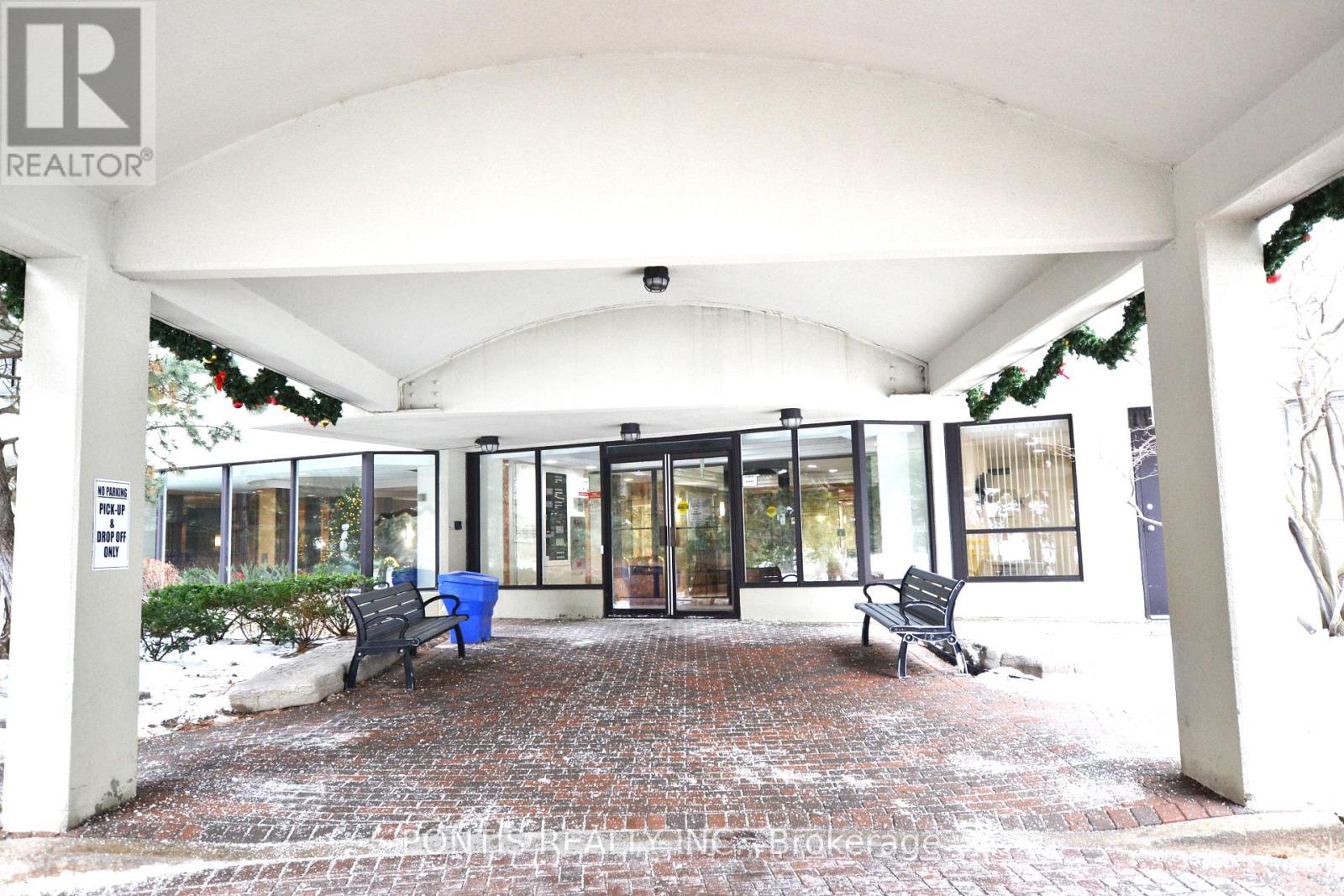 1008 - 24 HANOVER ROAD