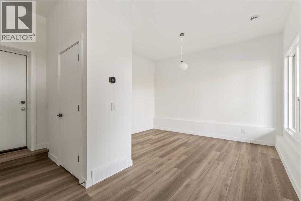 2507 Sovereign Crescent SW