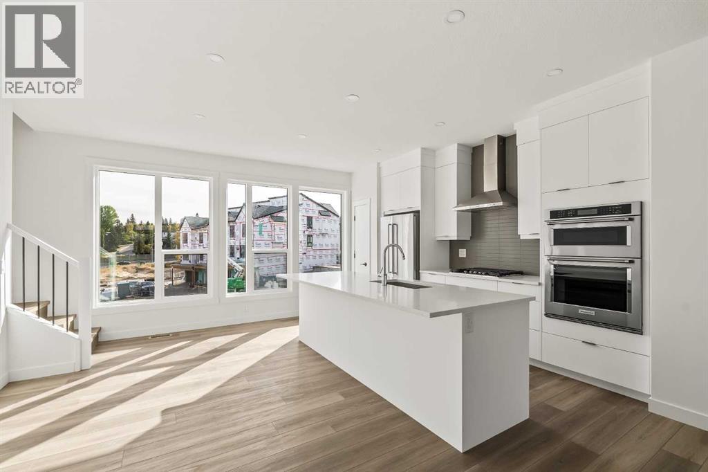 2507 Sovereign Crescent SW