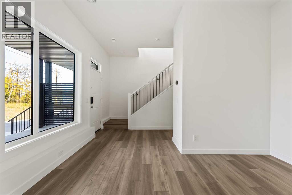 2507 Sovereign Crescent SW