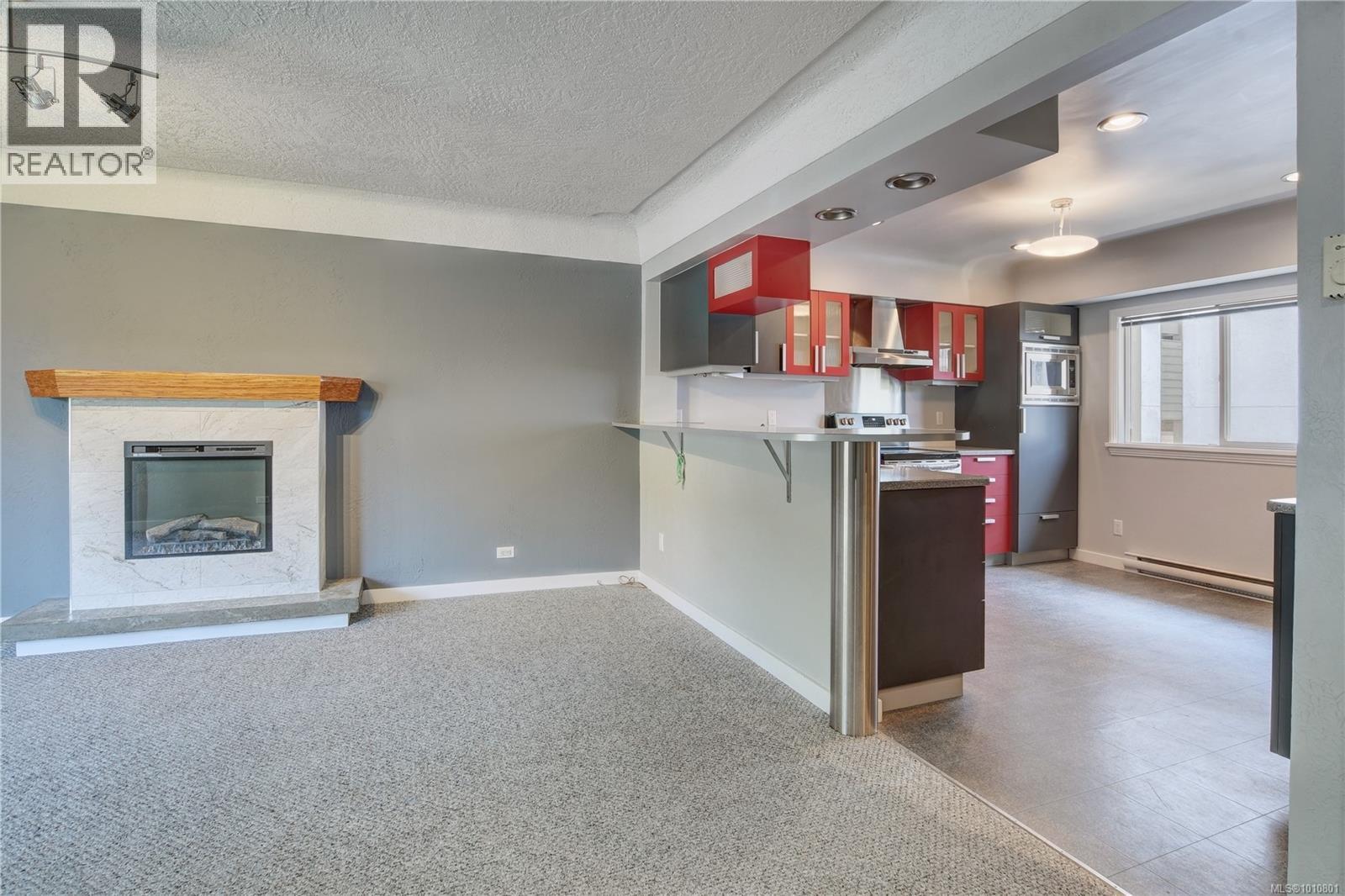 1211 Fairfield Rd
