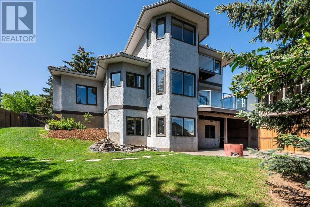 60 Patterson Crescent SW