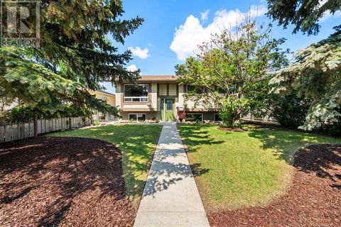 509 Albert Street SE Airdrie AB T4B1G7