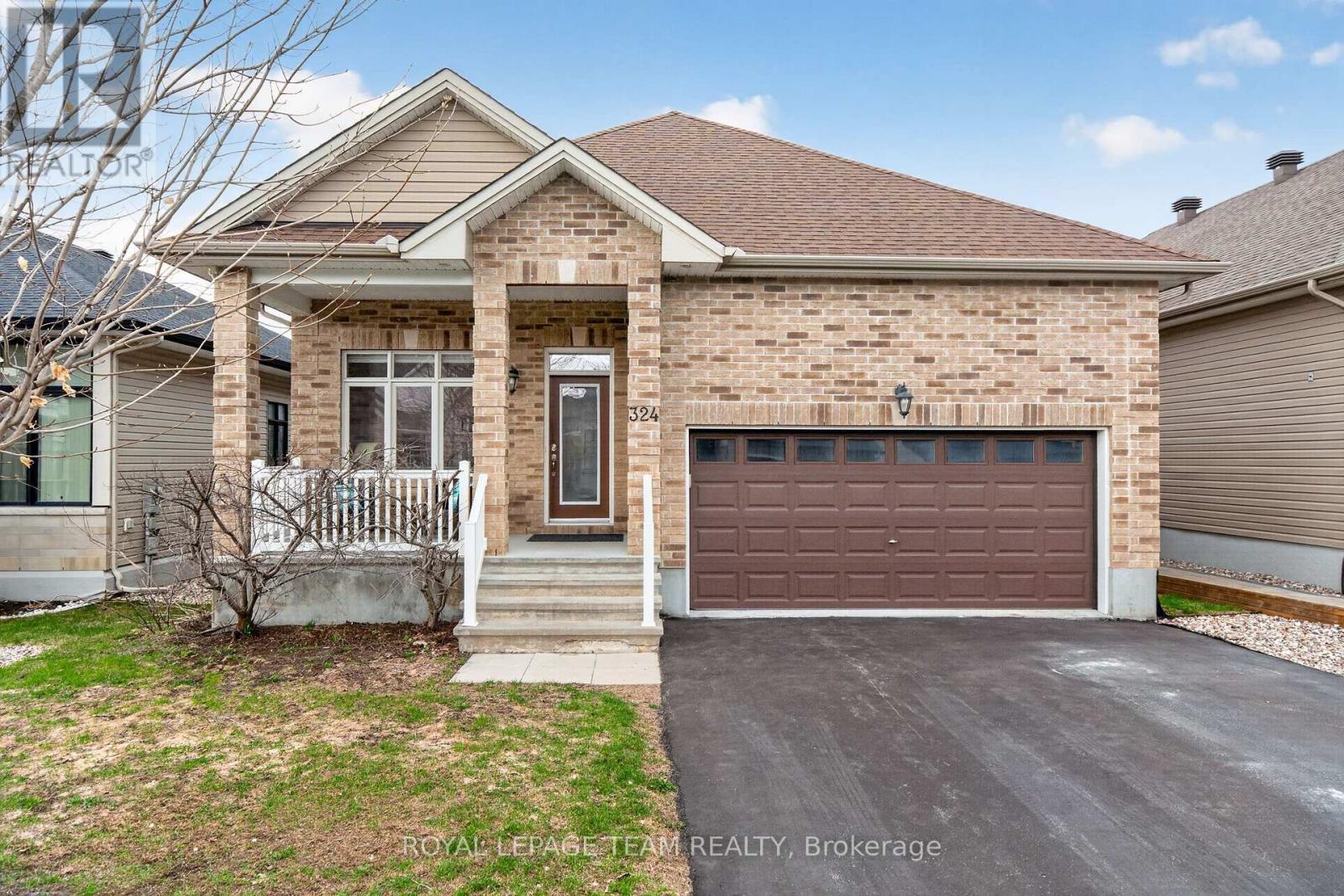 Photo 1 of 49 — 324 LONG ACRES STREET, Ottawa, ON K2M0H4