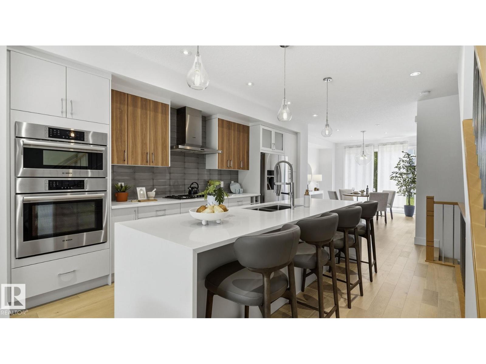 10964 123 ST NW