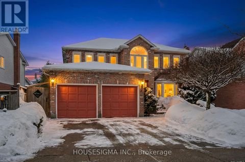 25 LYNNVALLEY CRESCENT Kitchener ON N2N3A8