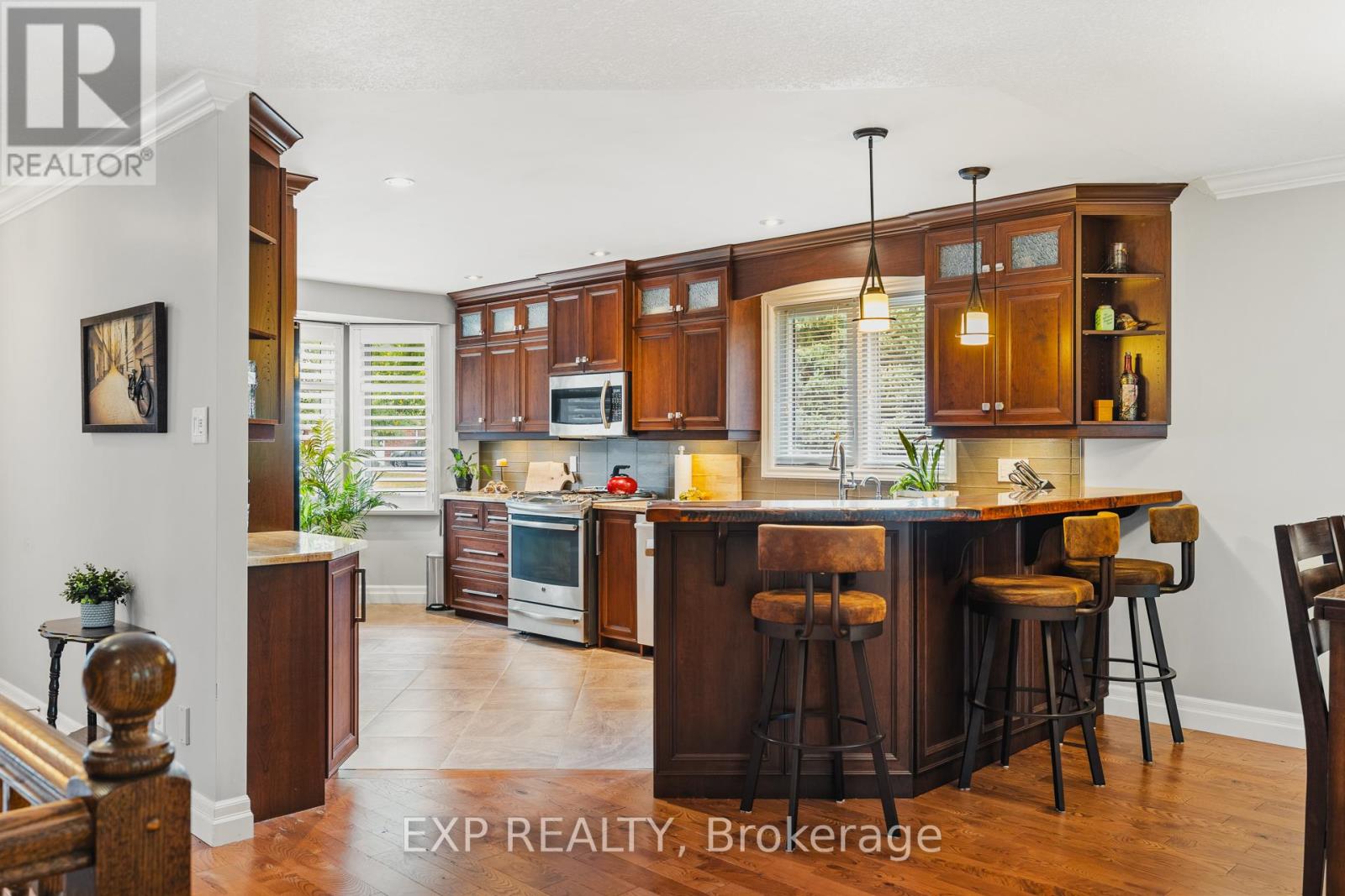 1 - 343 GEORGE STREET N